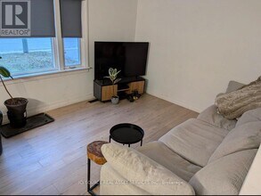 22 McKay Rd in Hamilton, ON - Building Photo - Building Photo