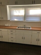 2337 E Olive Ave in Fresno, CA - Building Photo - Building Photo