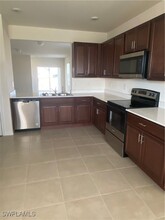 211 NE 20th St in Cape Coral, FL - Building Photo - Building Photo