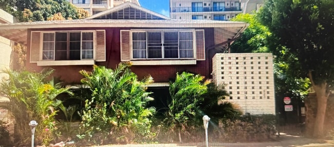 423 Kaiolu St in Honolulu, HI - Building Photo - Building Photo