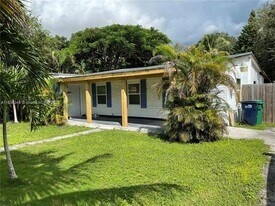 5921 SW 62nd St in South Miami, FL - Building Photo