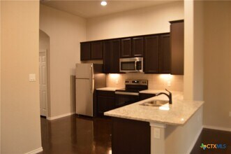 1122 Stanley Wy in Seguin, TX - Building Photo - Building Photo