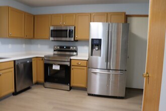 6414 Pizarro Cir in Madison, WI - Building Photo - Building Photo