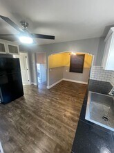 229 E Vine St in Lebanon, OR - Building Photo - Building Photo