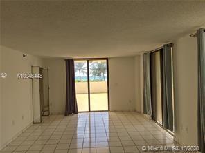 1623 Collins Ave in Miami Beach, FL - Building Photo - Building Photo