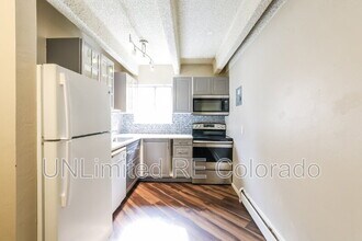 2401 S Gaylord St in Denver, CO - Building Photo - Building Photo