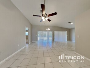 184 Jennifer Dr in Rotonda West, FL - Building Photo - Building Photo