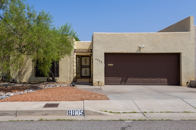 property at 6805 La Casa Bonita NE
