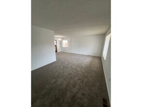 7644 S Holland Way in Littleton, CO - Building Photo - Building Photo