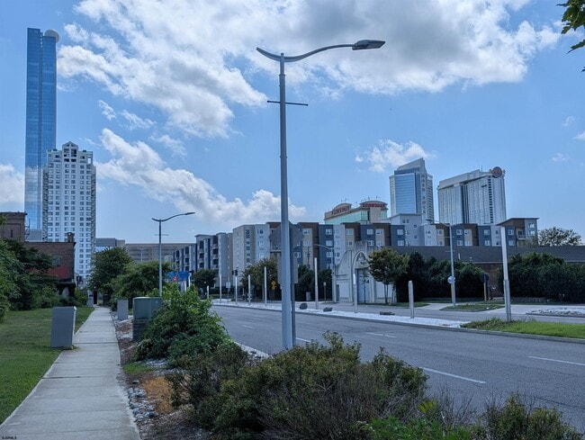 516 Grammercy Pl in Atlantic City, NJ - Building Photo - Building Photo