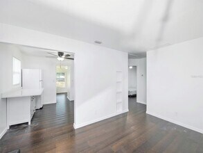 4211 12th Ave S in St. Petersburg, FL - Building Photo - Building Photo