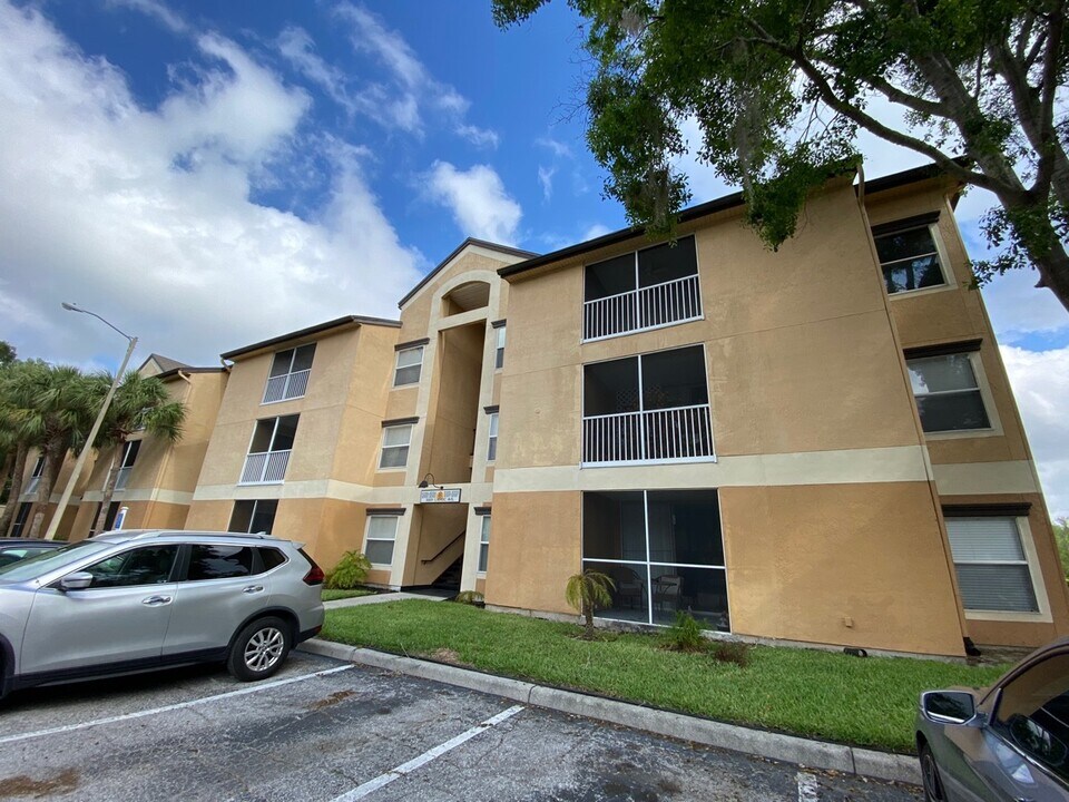 8801 Latrec Ave in Orlando, FL - Building Photo