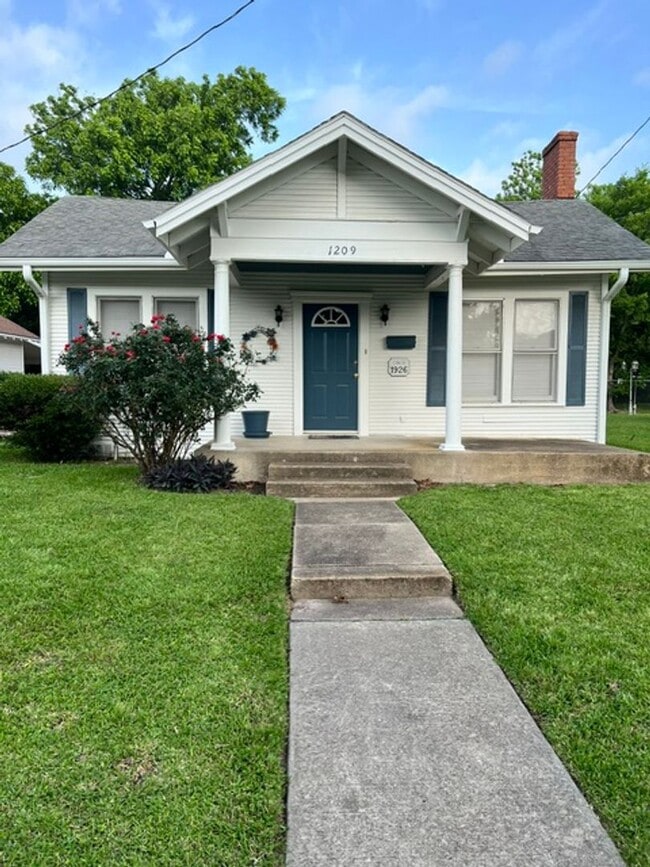 property at 1209 Monroe St