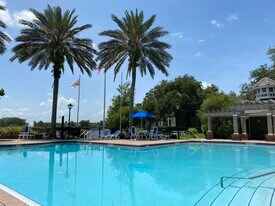 10000 Gate Pky N in Jacksonville, FL - Building Photo