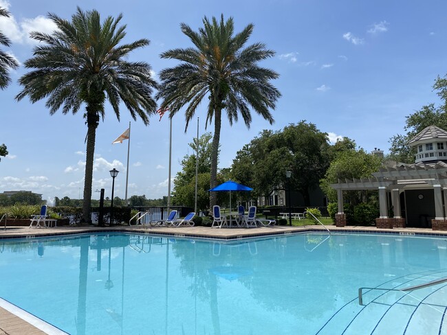 10000 Gate Pky N, Unit 622