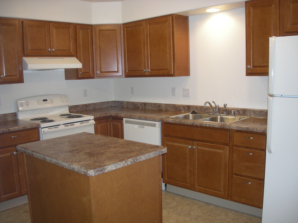 712 W 47th Ave, Unit 712-4 in Anchorage, AK - Foto de edificio
