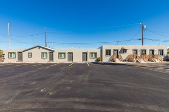 4630 E Van Buren in Phoenix, AZ - Building Photo - Building Photo