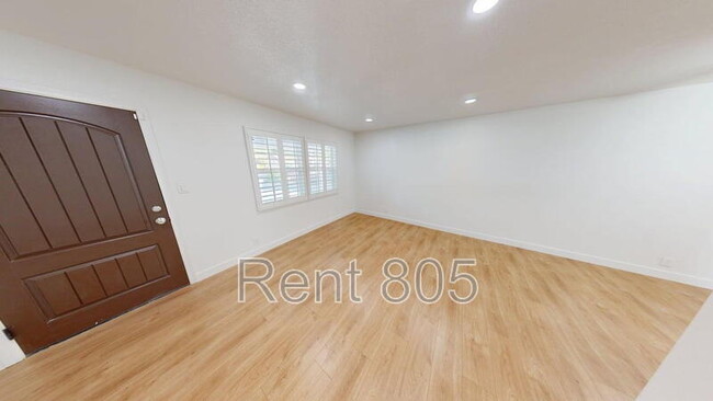 5311 Floral Dr in Ventura, CA - Building Photo - Building Photo