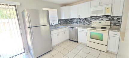 980 Canal View Blvd in Port Orange, FL - Building Photo - Building Photo