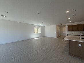 10138 Daleview St in Las Vegas, NV - Building Photo - Building Photo