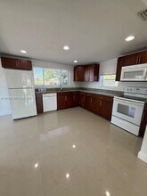 4140 SW 38th St in West Park, FL - Building Photo - Building Photo