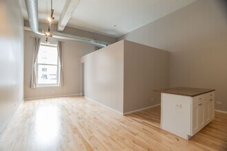 2000 S Michigan Ave in Chicago, IL - Building Photo - Building Photo