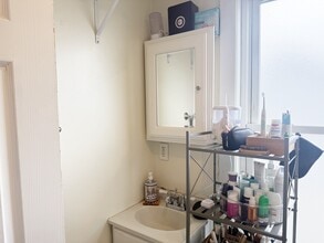 37 Prospect Street Ave, Unit 2 in Waltham, MA - Foto de edificio - Building Photo