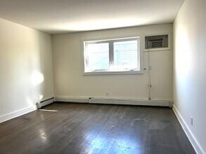 794 Broadway in Bayonne, NJ - Building Photo - Building Photo