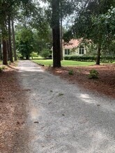 5758 Chisolm Rd in Johns Island, SC - Building Photo - Building Photo