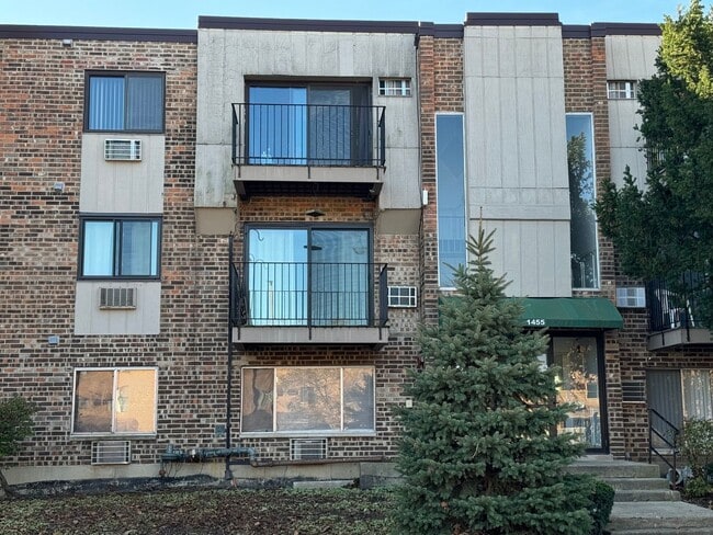 property at 1455 N Winslowe Dr