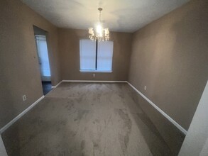 533 Sherwood Greens in Stone Mountain, GA - Building Photo - Building Photo