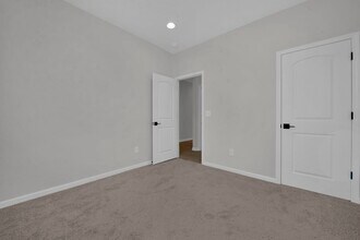 12065 Landon Dr in Plain City, OH - Foto de edificio - Building Photo