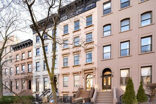 90 1st Pl in Brooklyn, NY - Building Photo