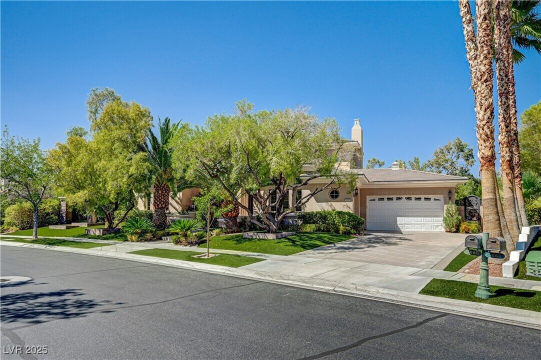 3680 Belvedere Park Ln in Las Vegas, NV - Foto de edificio