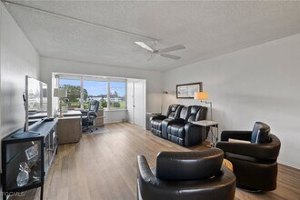 6102 Augusta Dr in Ft. Myers, FL - Building Photo - Building Photo