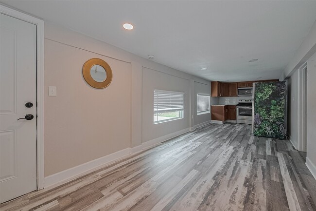 property at 1511 Scharpe St