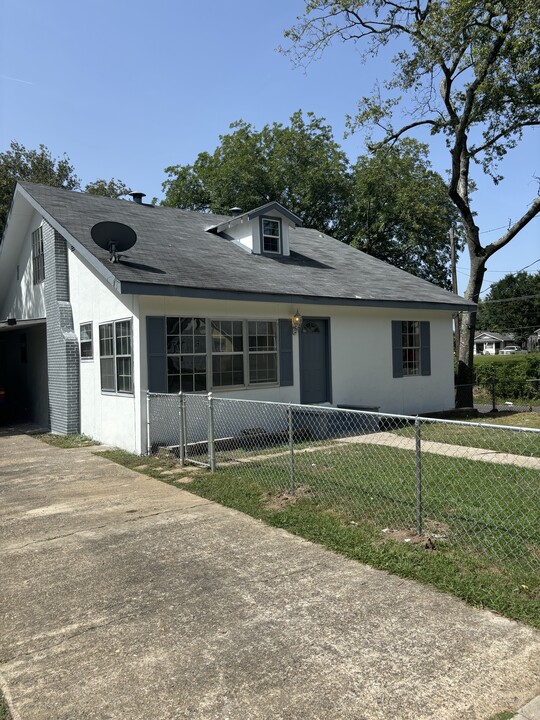 1015 Hobson Ave in Hot Springs, AR - Building Photo