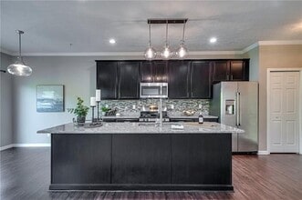 512 Isabella Ct in Carnot-Moon, PA - Building Photo - Building Photo