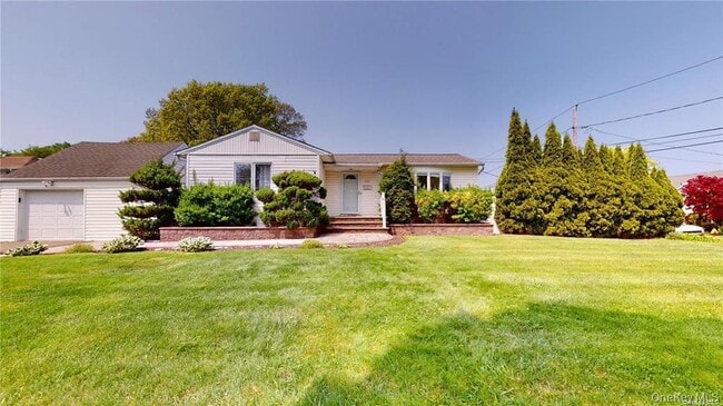 property at 121 Woodward Pkwy