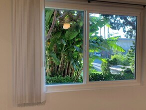 KP in Los Angeles, CA - Foto de edificio - Building Photo