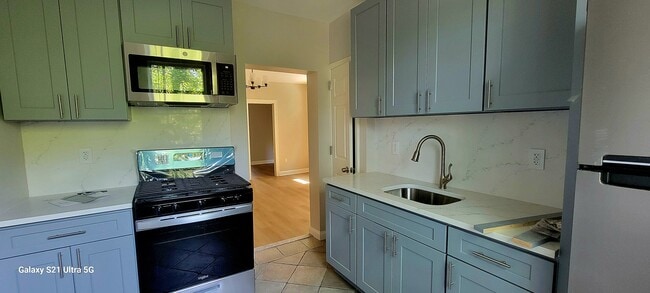 723 Humboldt St, Unit 1