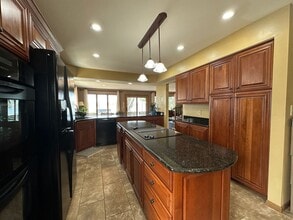 N60W34994-W34994 Lake Dr in Oconomowoc, WI - Building Photo - Building Photo