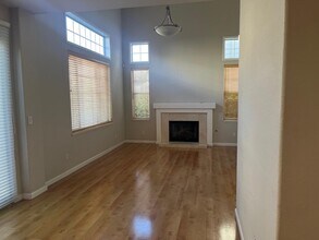 505 Osprey Dr in Redwood City, CA - Building Photo - Building Photo