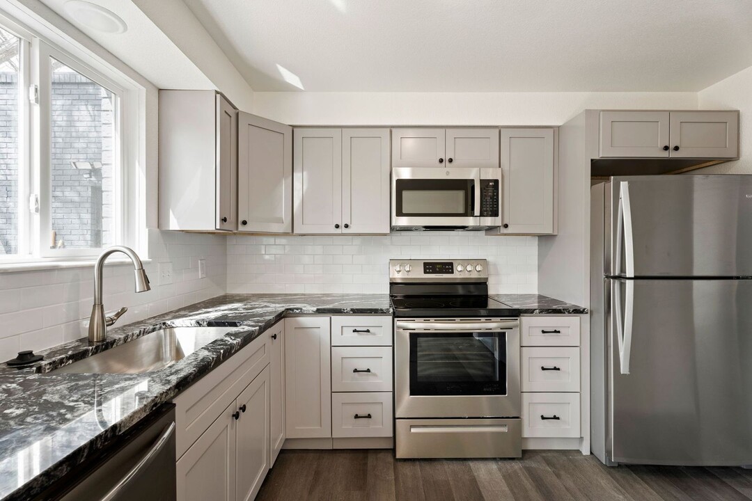 1629 Azalea Dr in Fort Collins, CO - Building Photo