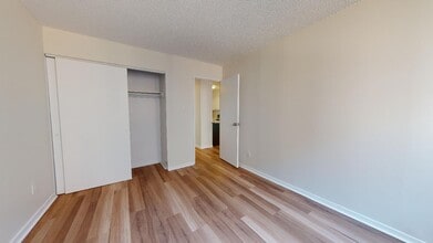 1025 Sherbrooke in Montréal, QC - Building Photo - Building Photo