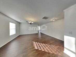 1611 Rustic Arch Way in Huntersville, NC - Foto de edificio - Building Photo