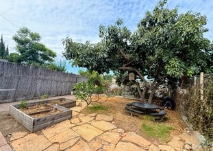 1369 Helen Dr, Unit B in Los Angeles, CA - Building Photo - Building Photo