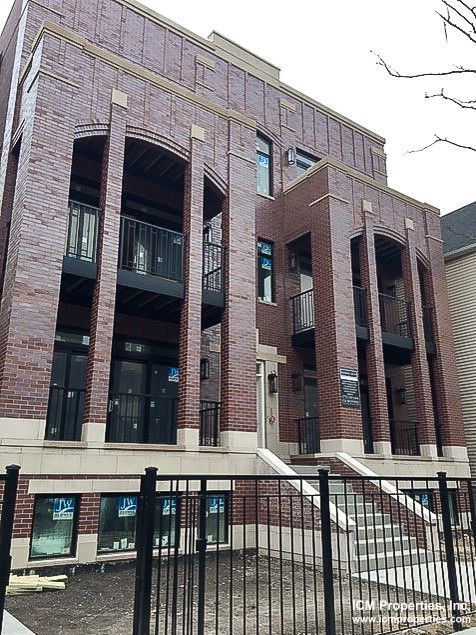 3347 N Kenmore Ave, Unit 2S in Chicago, IL - Building Photo - Building Photo