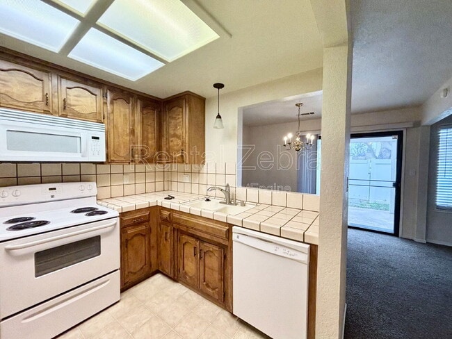 3072 Colony Park Dr in Merced, CA - Building Photo - Building Photo