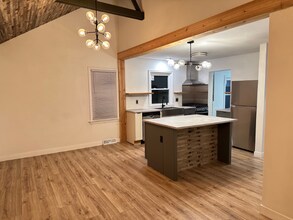 21304 St Francis in Farmington Hills, MI - Building Photo - Building Photo